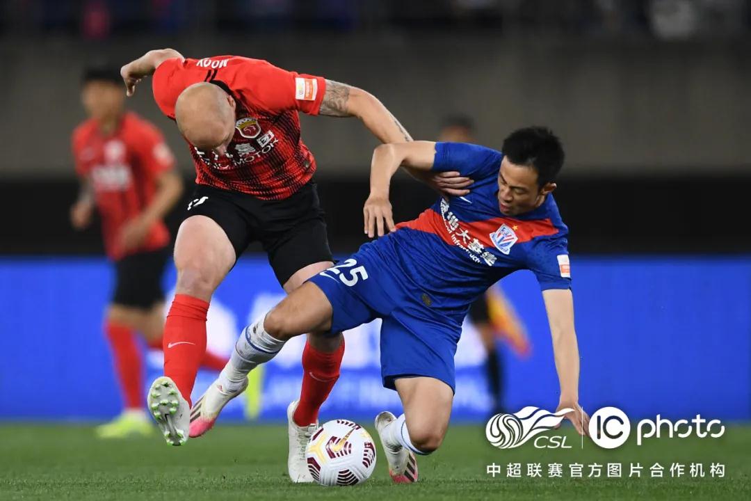 موعد قرعة دور 8 دوري أبطال أفريقيا 2025